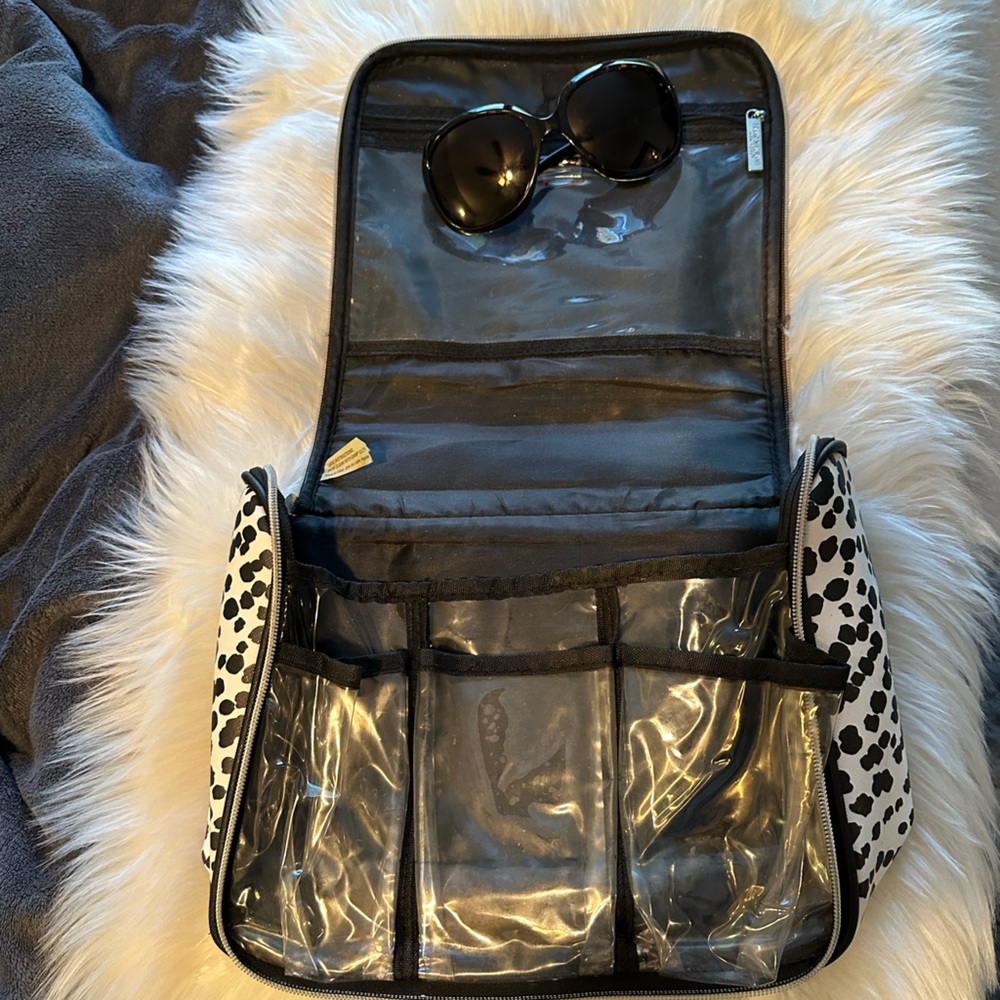 Isaac Mizrahi Black & White Animal Print Makeup Bag - Picture 12 of 17